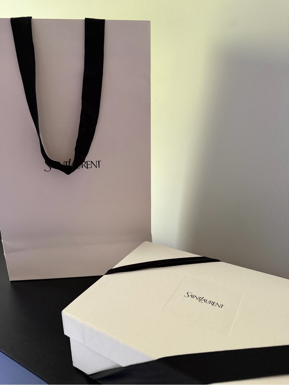 Yves Saint Laurent New Kate Burgundy Patent Croc-Embossed Leather Chain NWT - Picture 4 of 8